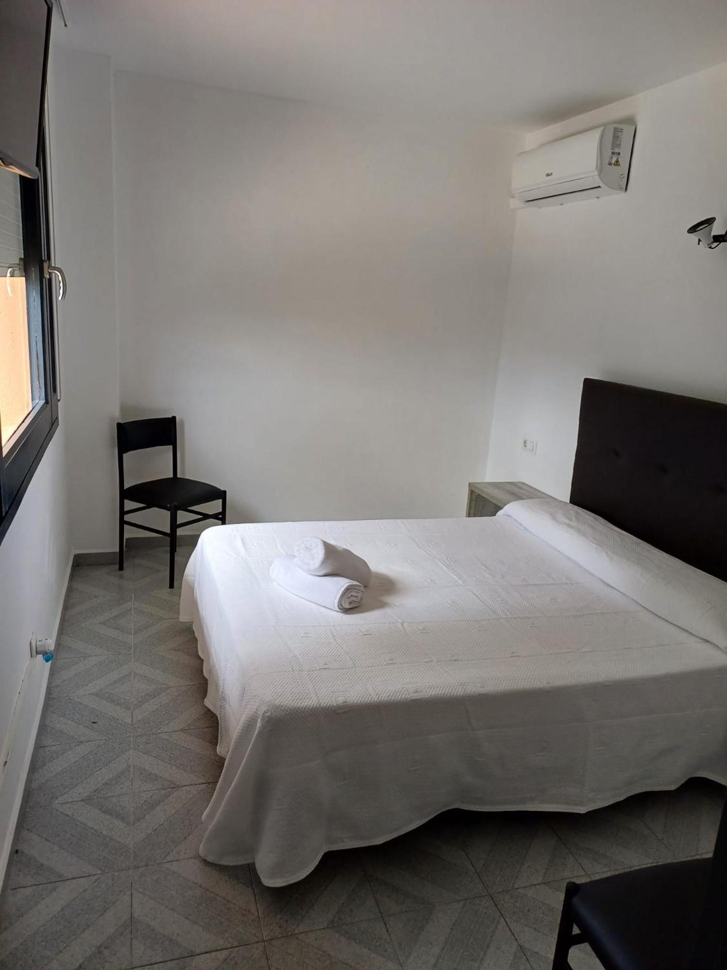 Hotel L'Albera La Jonquera Bagian luar foto