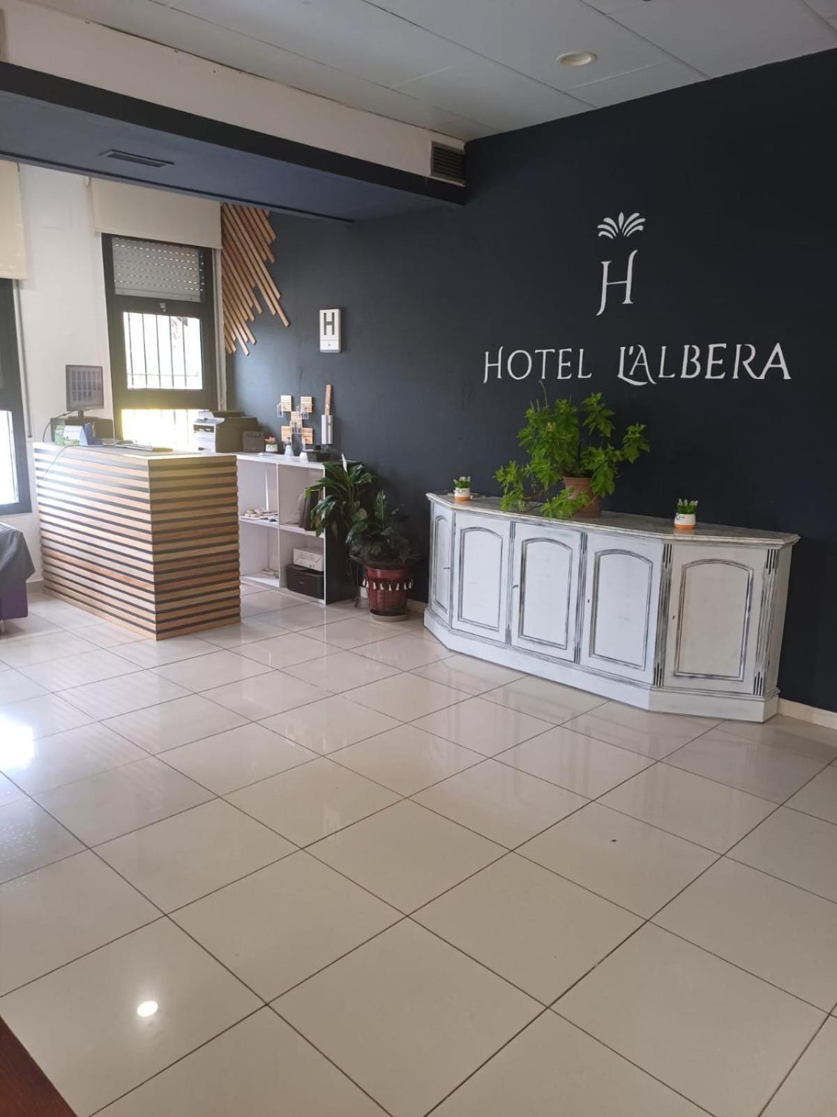 Hotel L'Albera La Jonquera Bagian luar foto