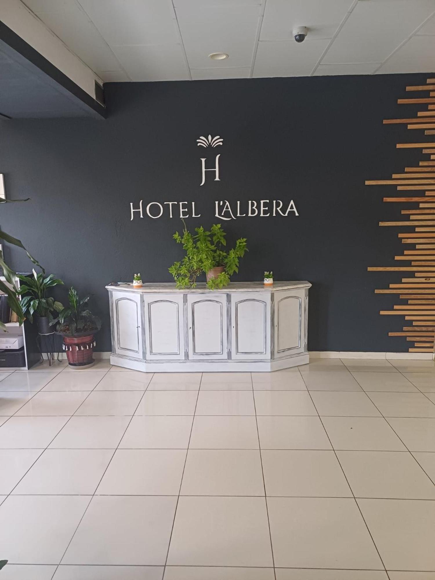Hotel L'Albera La Jonquera Bagian luar foto